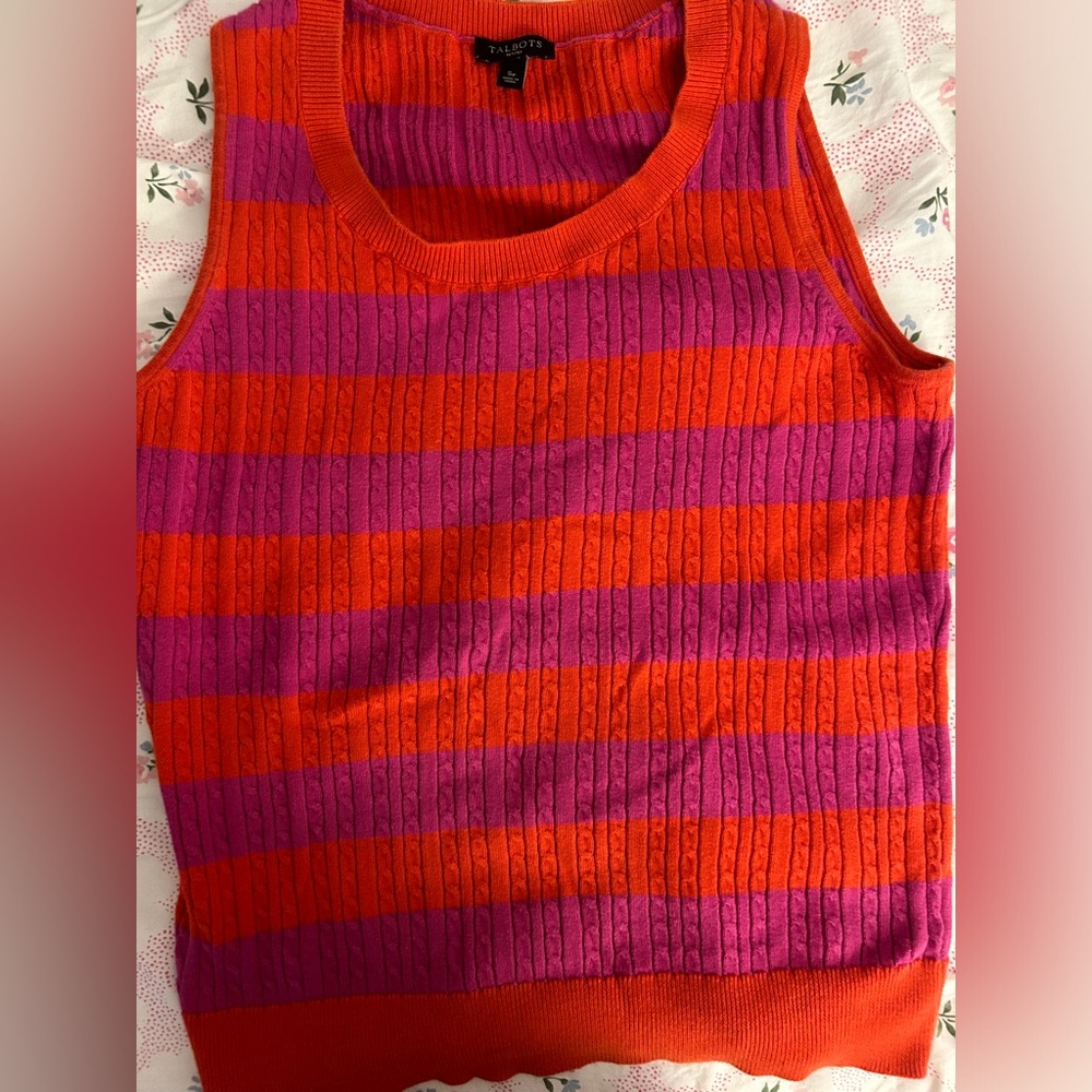 Talbots tank top size small, lightly worn.